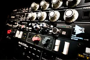 DSD_ECDEV_ACI_300x200_Soundboard.jpg
